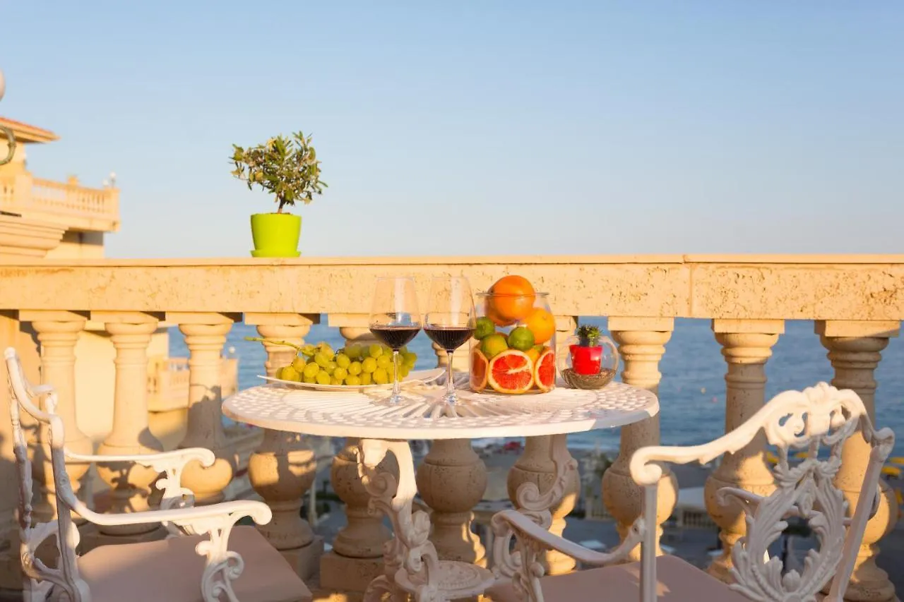 Hellenia Yachting Hotel & Spa جيارديني ناكسوس